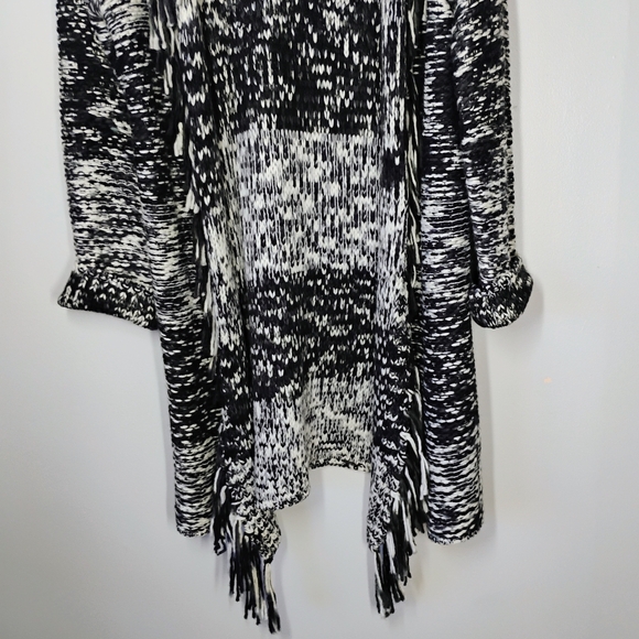 Kate & Mallory Knit Fringe Cardigan Sweater Womens Large Black White Open Boho - Picture 3 of 10